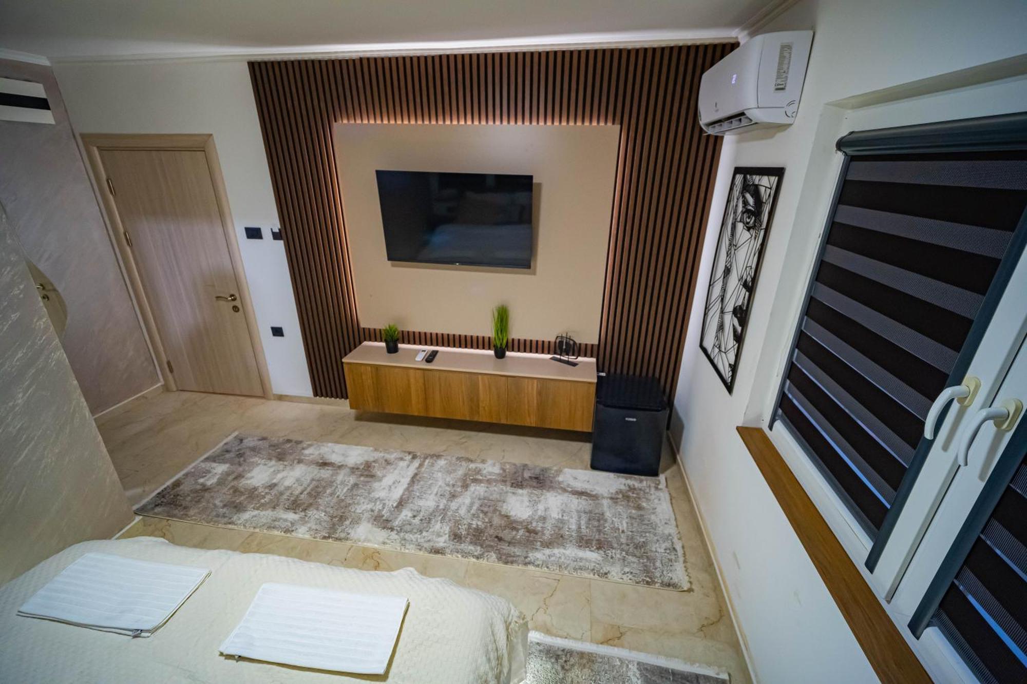 Home Luxury Suites Kriva Palanka Exterior foto